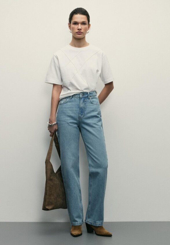 Футболка Zarina