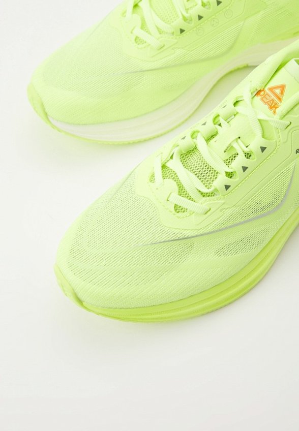 Кроссовки Peak