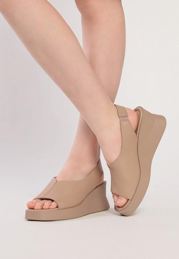 Босоножки Gut