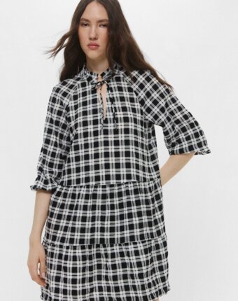 Платье H&M женщинам