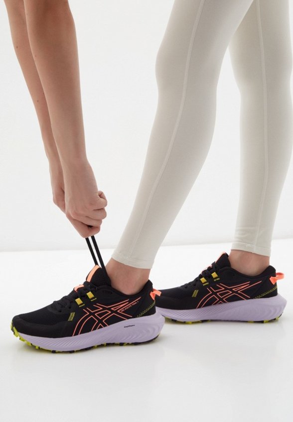 Кроссовки ASICS