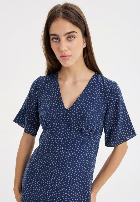 Платье Bstatement