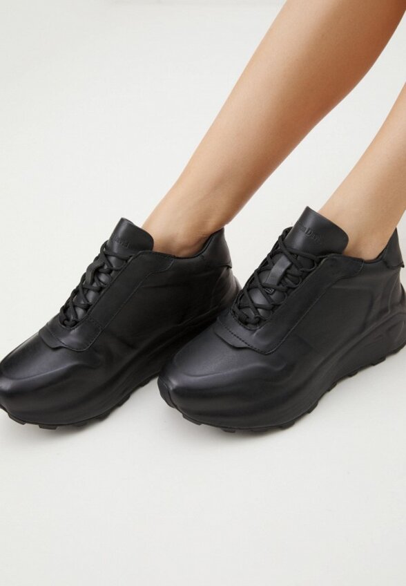 Кроссовки Maison David