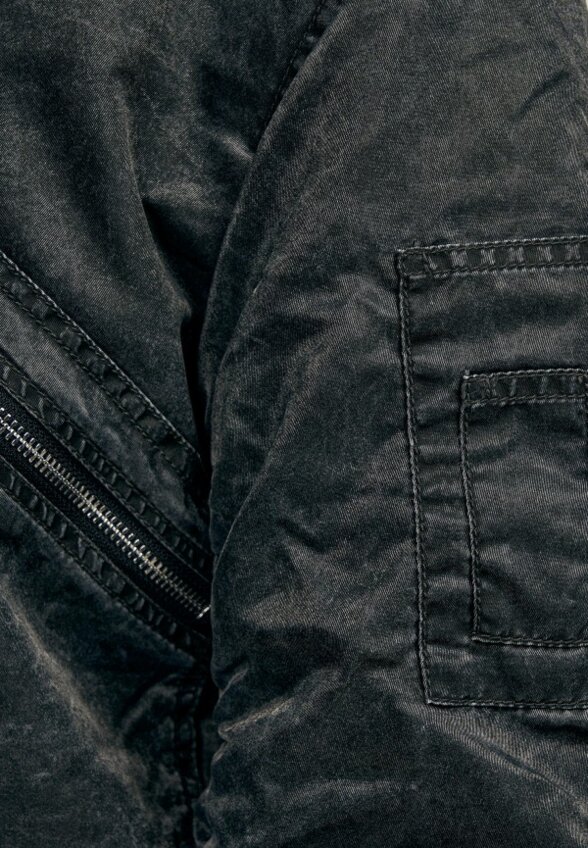 Бомбер Твое