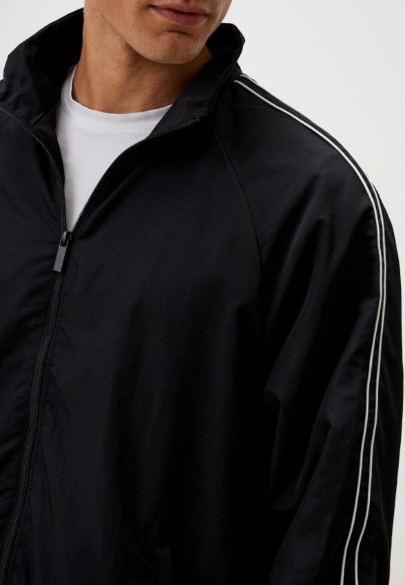 Ветровка Befree