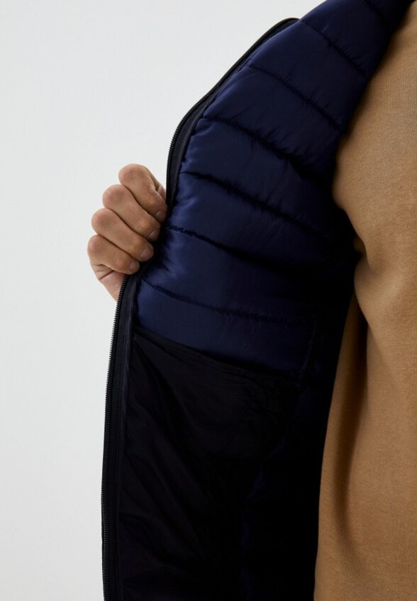 Жилет утепленный Invicta