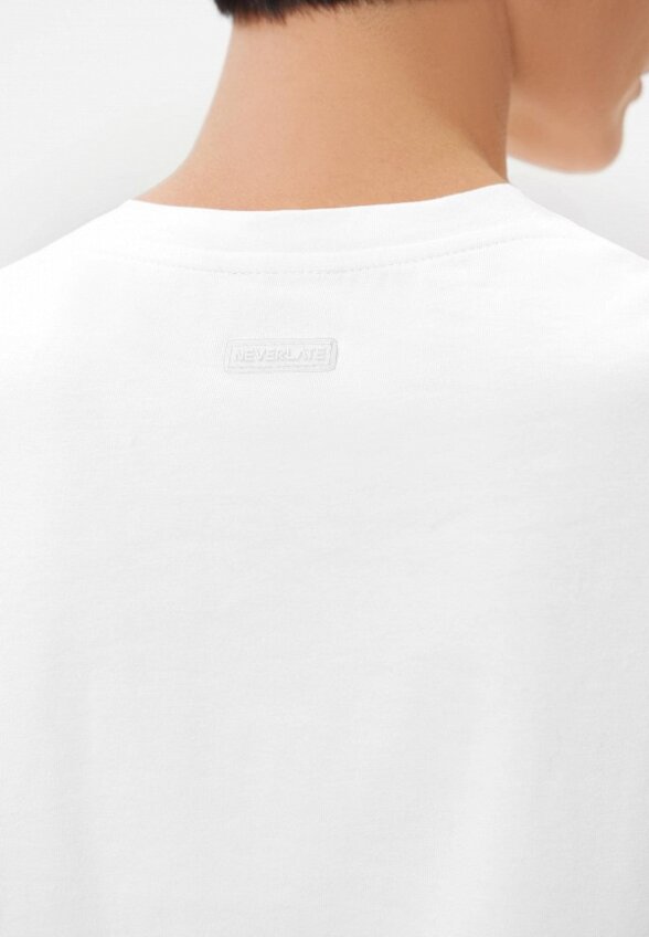 Футболка Neverlate