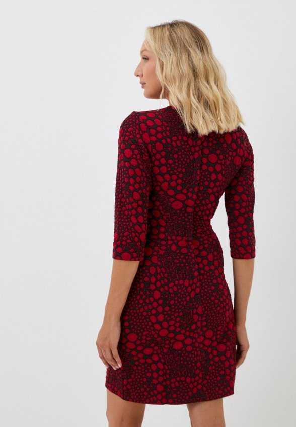 Платье MadaM T