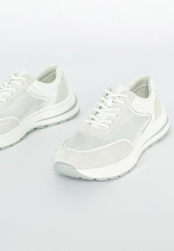 Кроссовки Gut