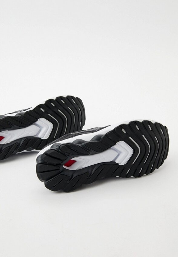 Кроссовки Mizuno