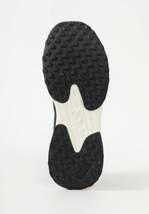 Кроссовки Baasploa