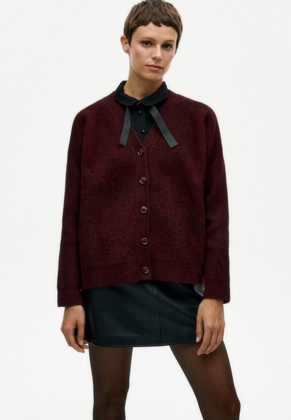 Кардиган Yollo