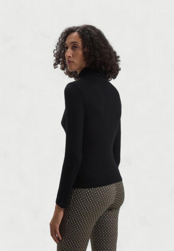 Водолазка Calliope