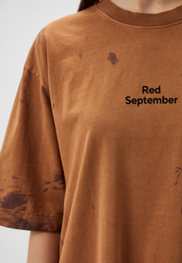 Футболка Red September