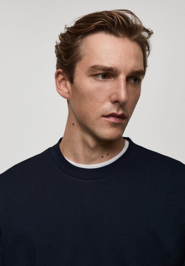 Лонгслив Mango Man