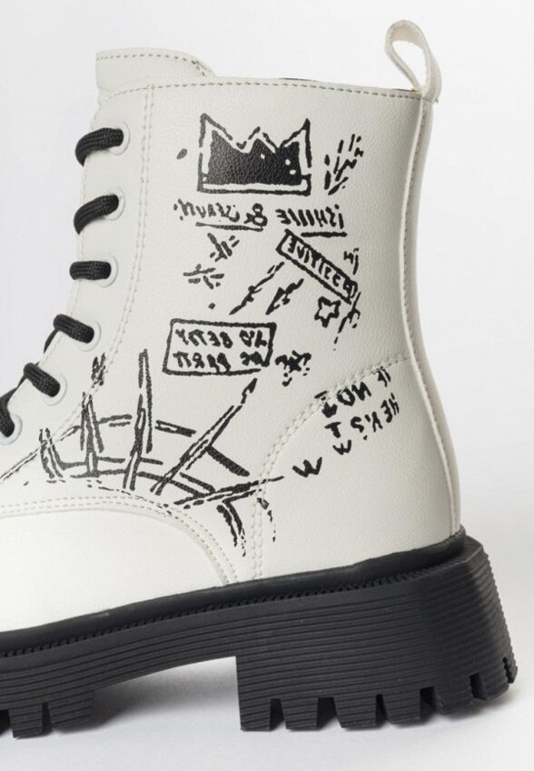 Ботинки Tikkago