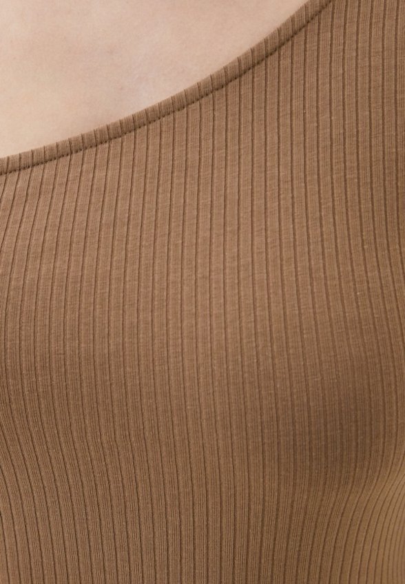 Лонгслив By Swan