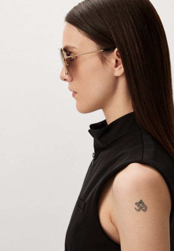 Очки солнцезащитные Roberto Cavalli