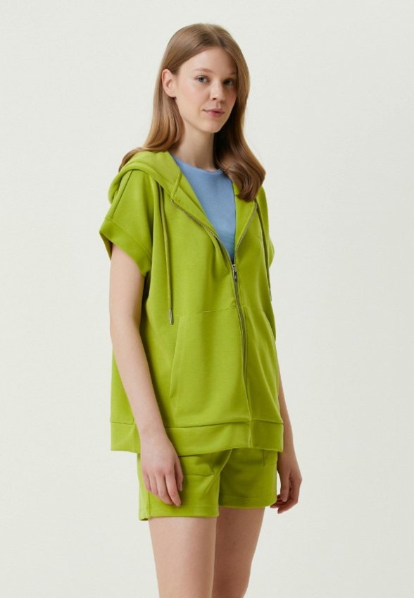 Толстовка Club