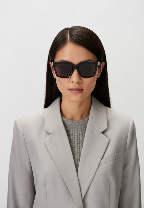 Очки солнцезащитные Burberry