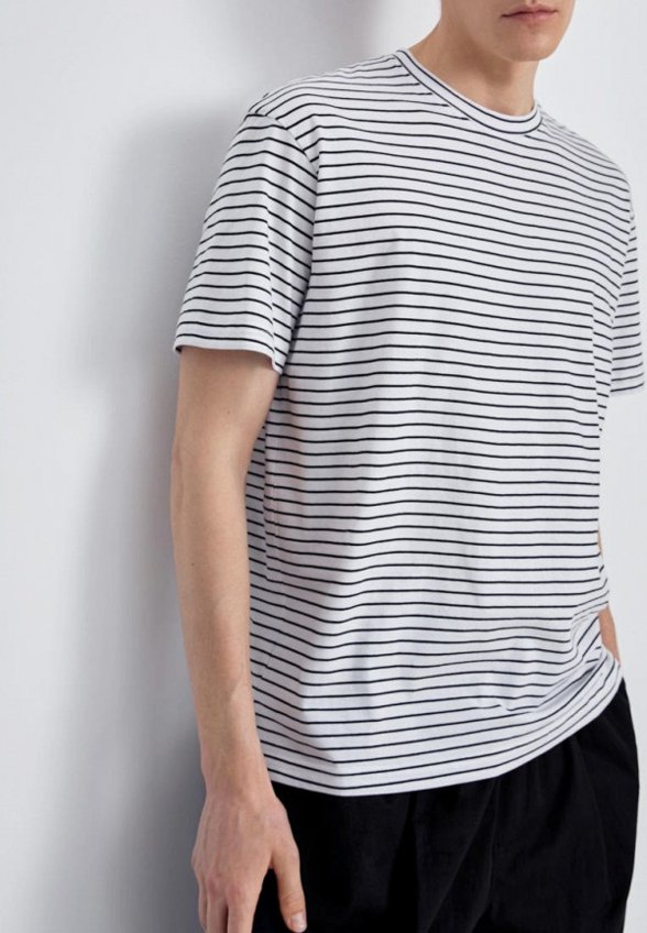 Футболка Finn Flare