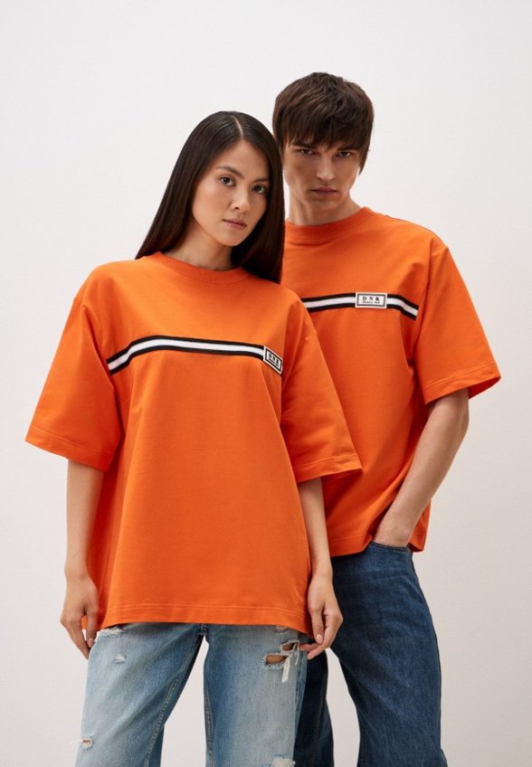 Футболка DNK