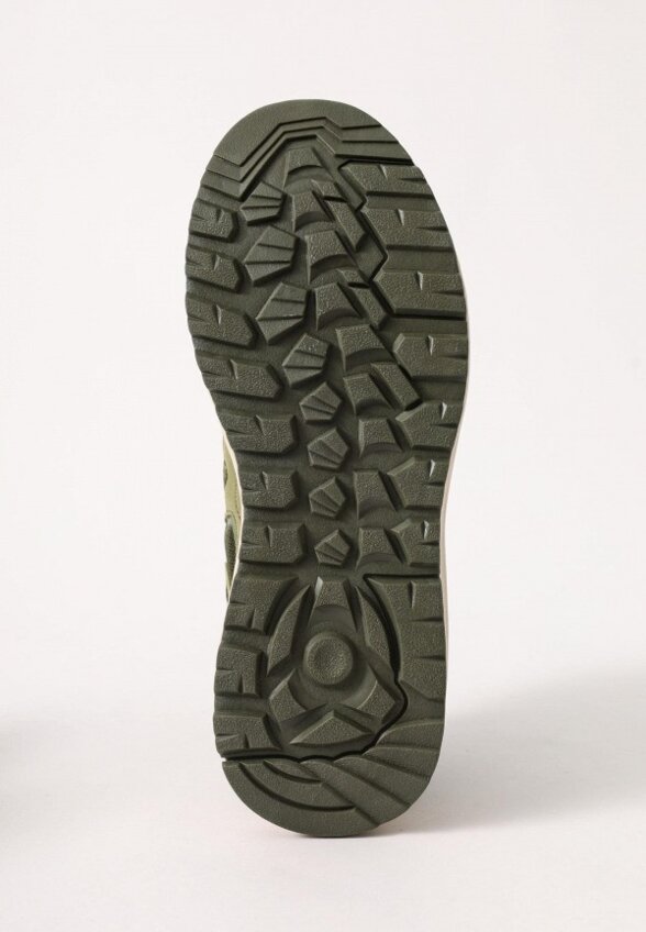 Кроссовки Baasploa