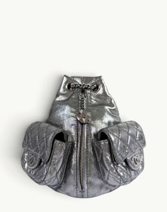 Chanel Backpack Is Back женщинам