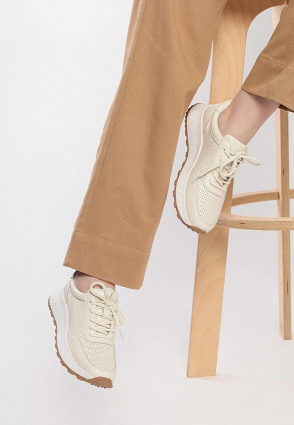 Кроссовки Gut