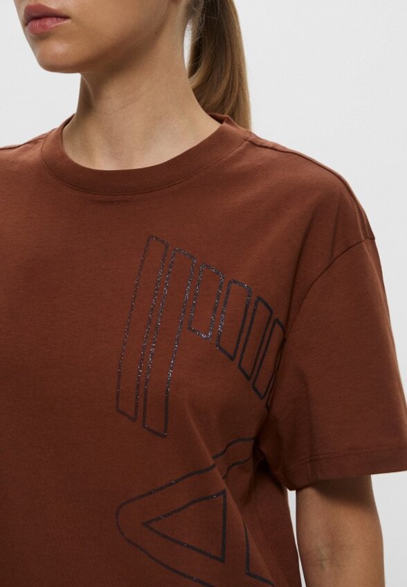 Футболка EA7