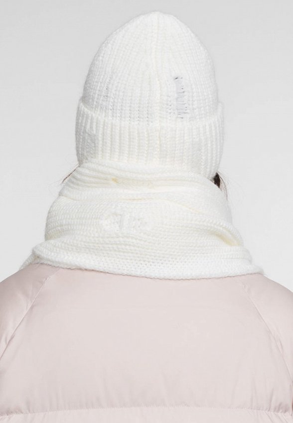 Шапка Marmalato