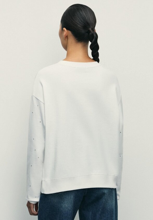 Свитшот Zarina