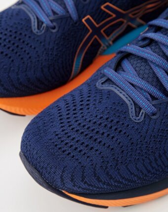 Кроссовки ASICS мужчинам