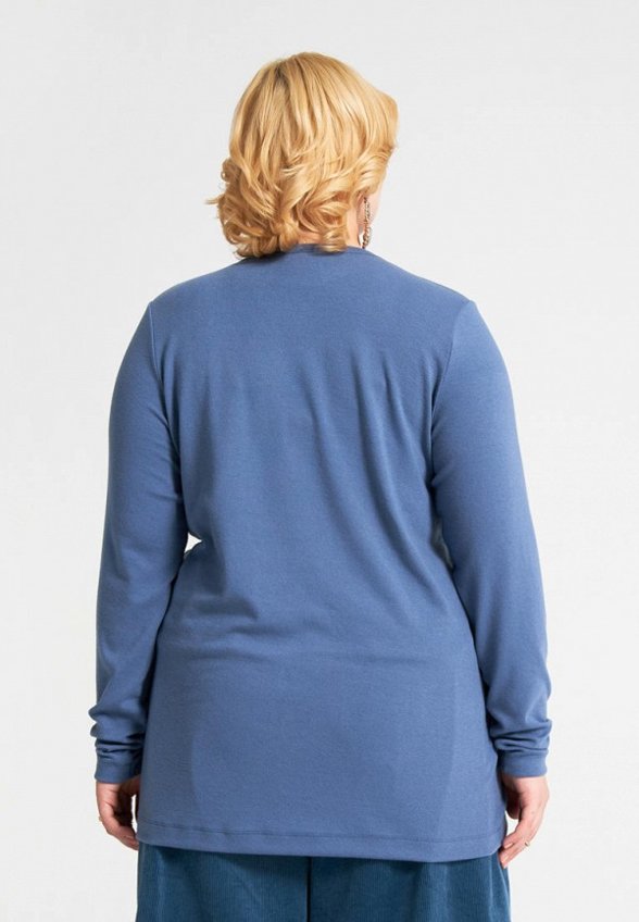 Лонгслив Lessismore