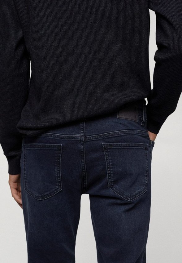 Джинсы Mango Man