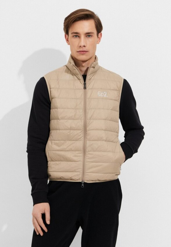 Жилет утепленный EA7