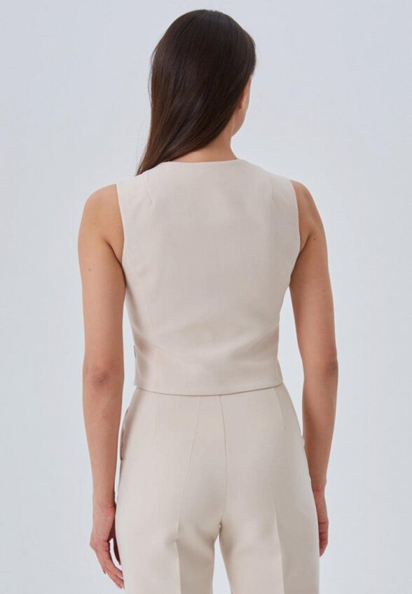 Жилет Darsi.studio