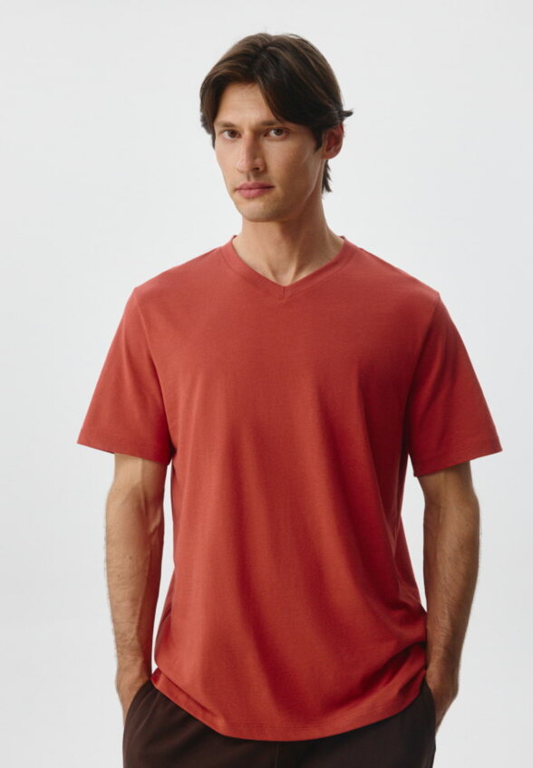 Футболка MARK REGULAR FIT базовая