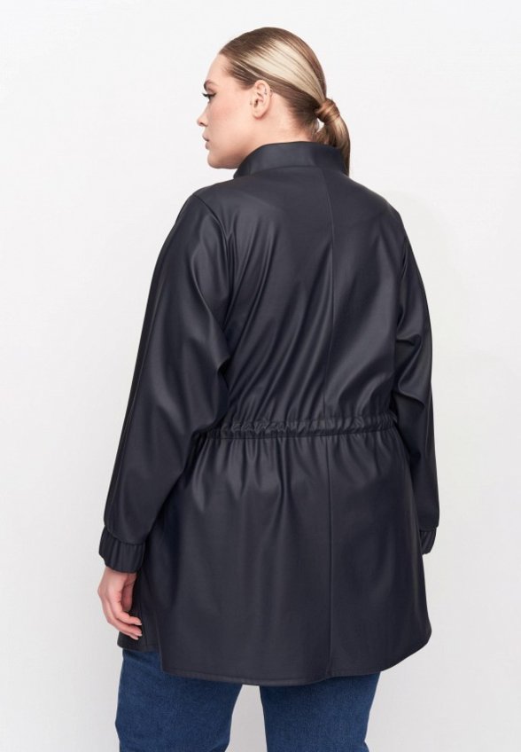 Куртка кожаная Артесса