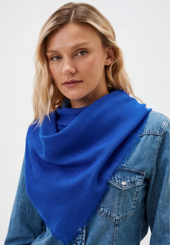 Платок Rosedena