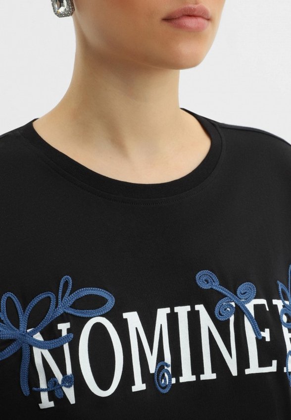 Футболка Nominee