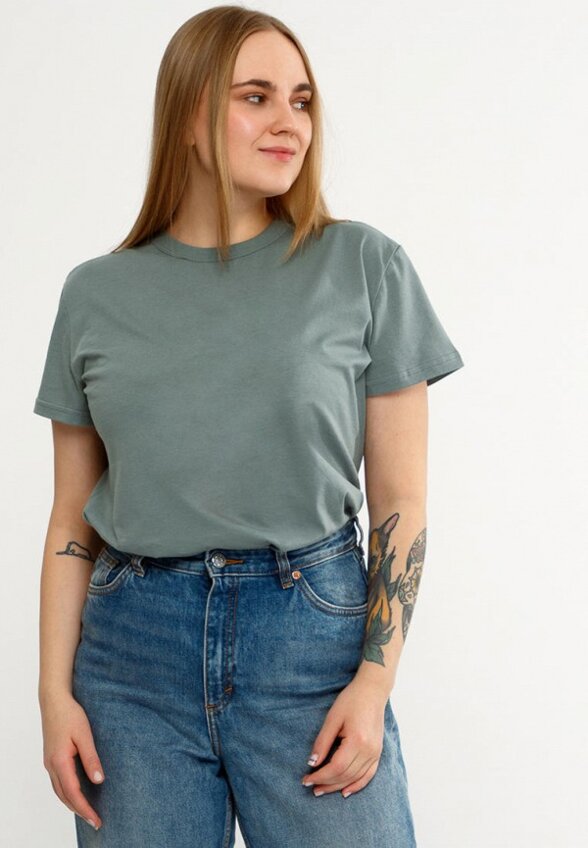 Футболка Апрель