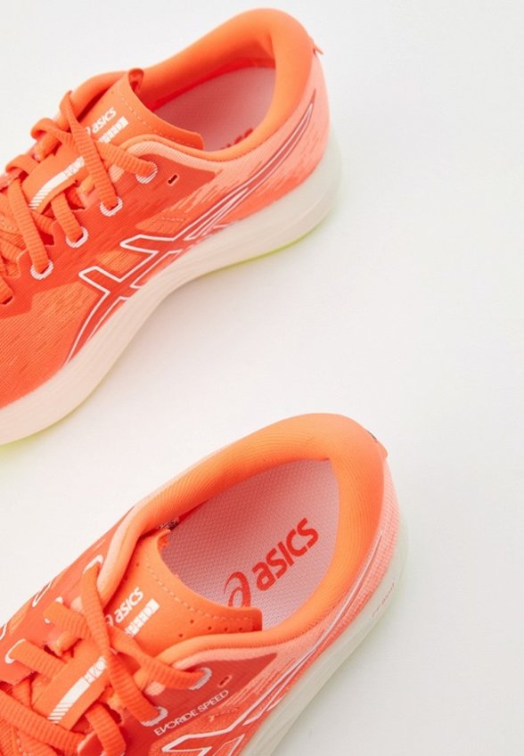 Кроссовки ASICS