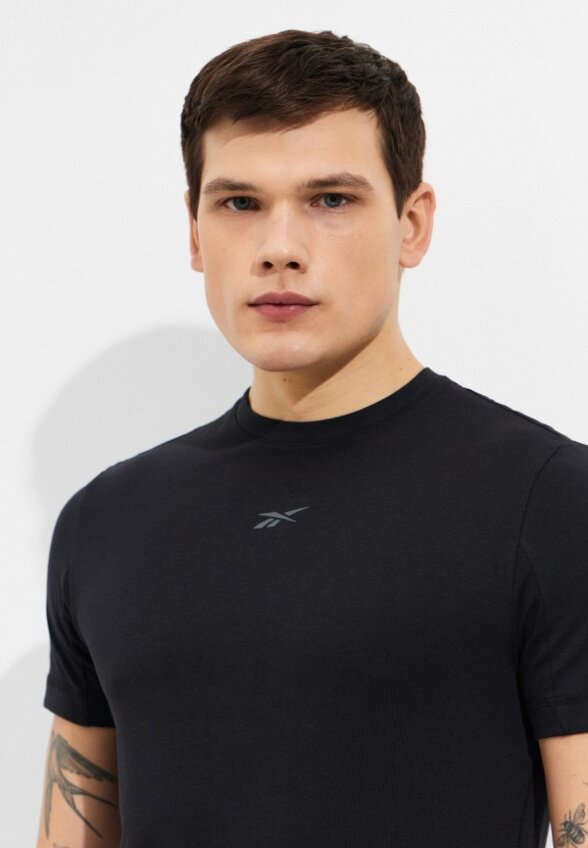 Футболка спортивная Reebok