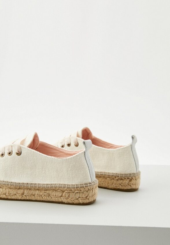 Эспадрильи Manebi
