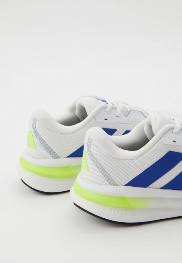 Кроссовки adidas