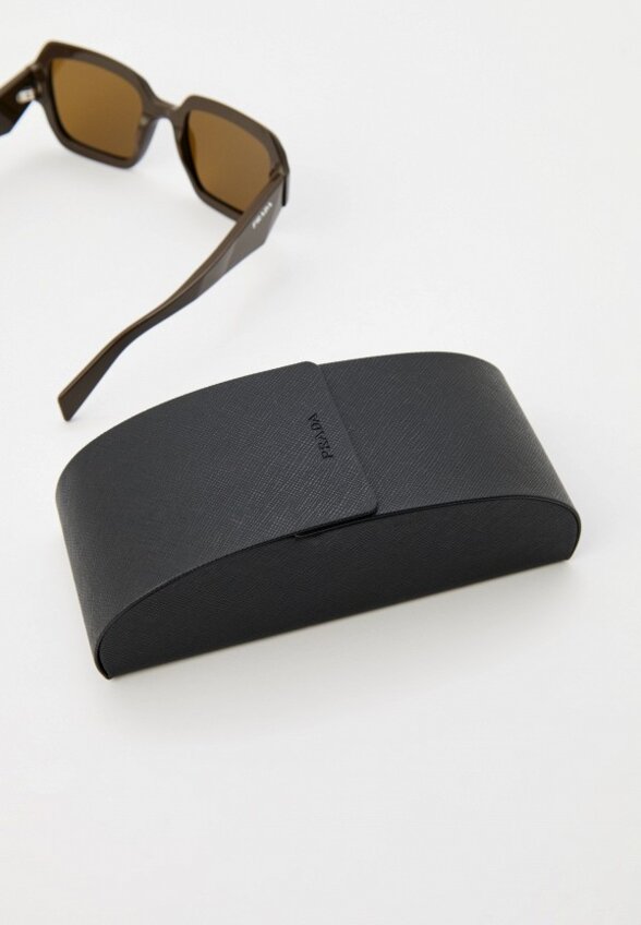 Очки солнцезащитные Prada