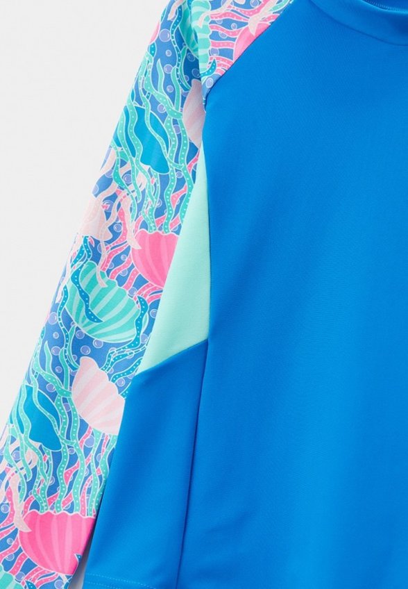 Лонгслив Emdi