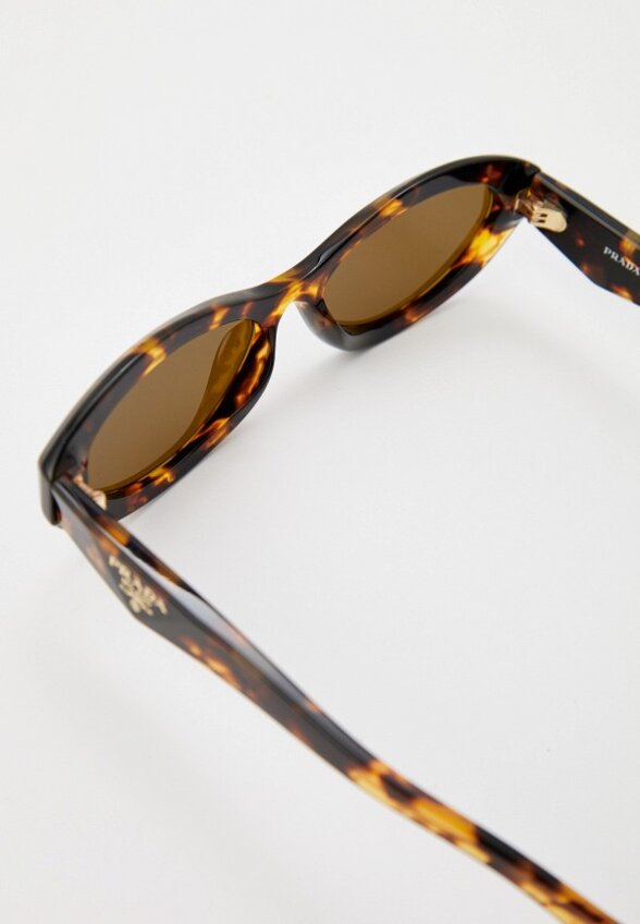 Очки солнцезащитные Prada
