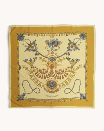 Hermes Silk Scarf женщинам
